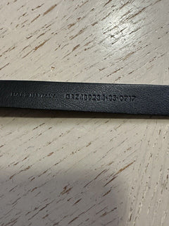 Neuer schmaler Damengürtel aus Lackleder von Saint Laurent, Farbe Schwarz, 75/30, Italien