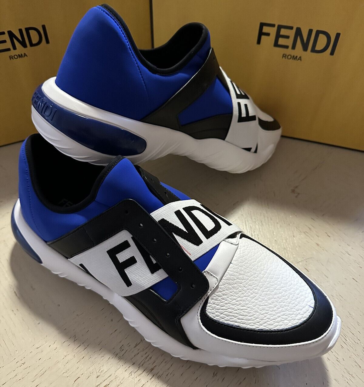 NIB 980 $ Fendi Forever Fendi Runner Sneakers Schuhe Weiß/Blau 9 US/42 Eu