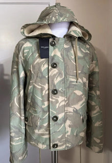 Новая ПАРКА-КАПУШЕ КАМУФЛЯЖНАЯ MILI от Saint Laurent, $3390. Куртка Пальто 42 США/52 ЕС