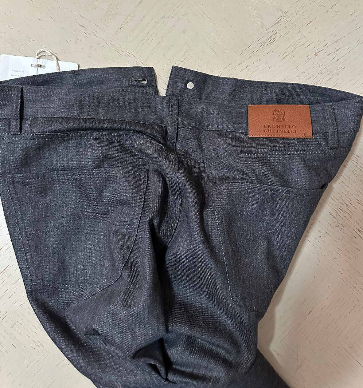 Neu mit Etikett: 1195 $ Brunello Cucinelli Herren-Jeanshose aus Wolle, DK-Grau, 34 US/50 Eu, Italien