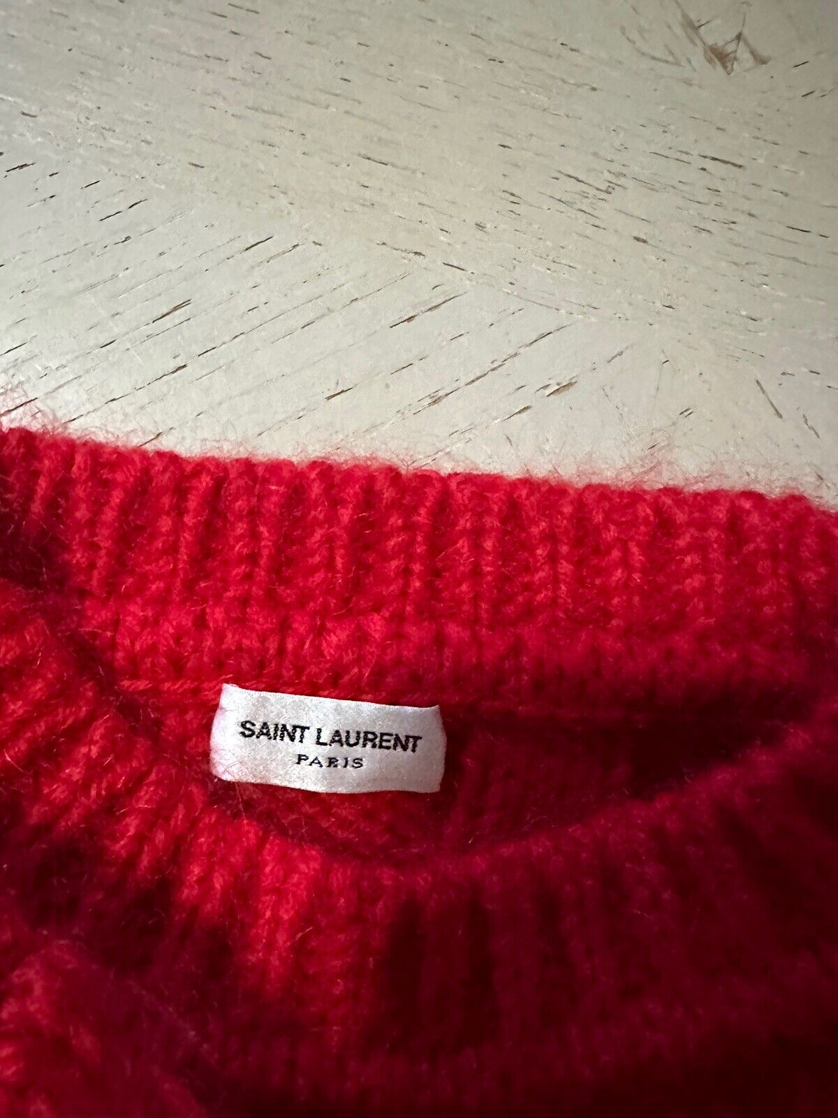 Neu mit Etikett: 1190 $ Saint Laurent Herrenpullover mit Rundhalsausschnitt, Rot, Größe S, Italien