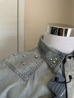 Neu mit Etikett: 1290 $ Saint Laurent 80er Jahre ärmelloses Jeanshemd Soft Sand Blue Größe XL