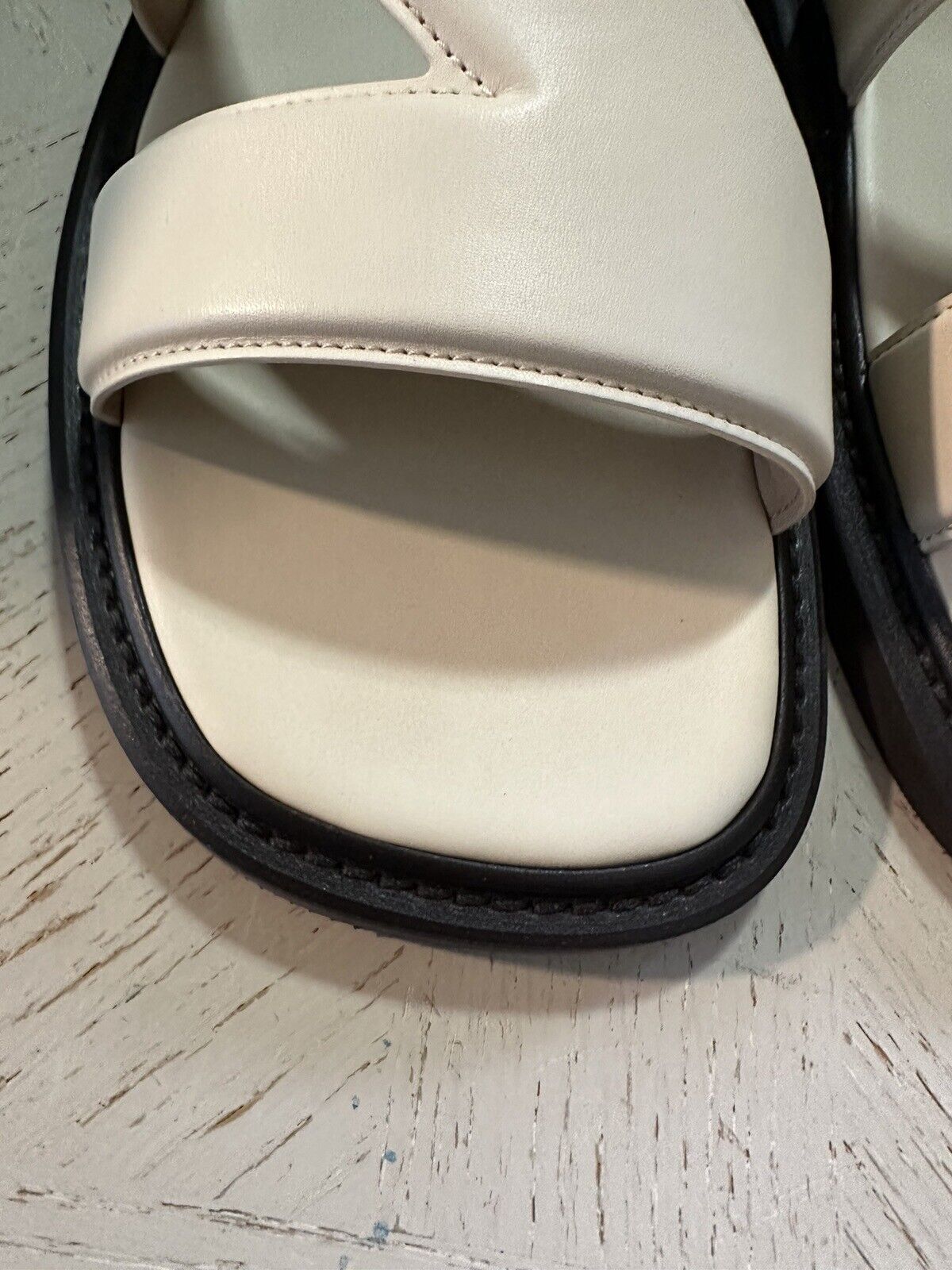 NIB 760 $ Bottega Venetta Men Vienna Calf Leather Sandal Ivory 11 US/44 Eu