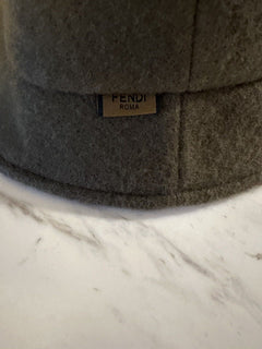 NWT $790 Fendi Classic Wool FF Коричневая панама с логотипом FXQ901