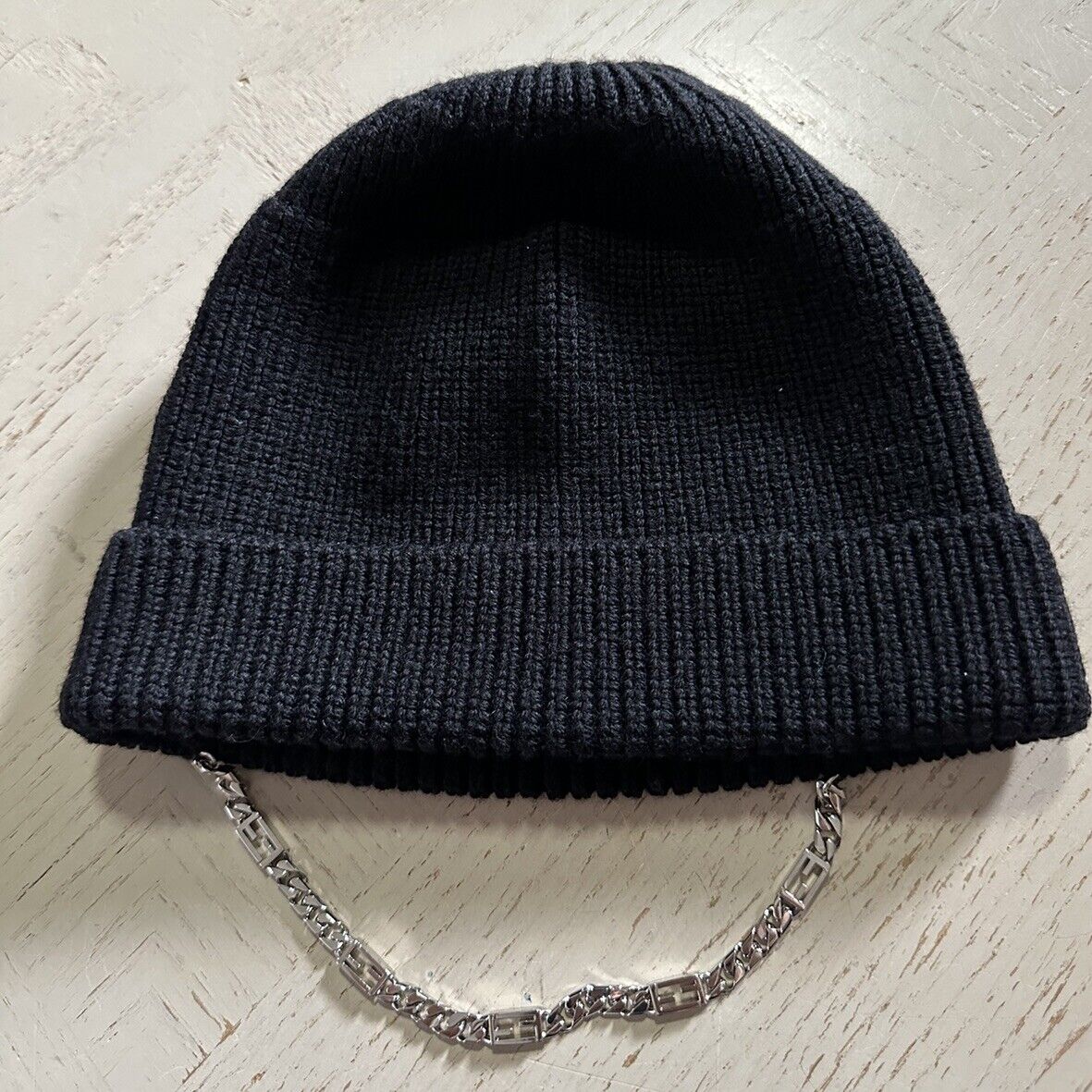 NWT $670 Fendi Beanie/Knitted Hat Black M/L FXQ907