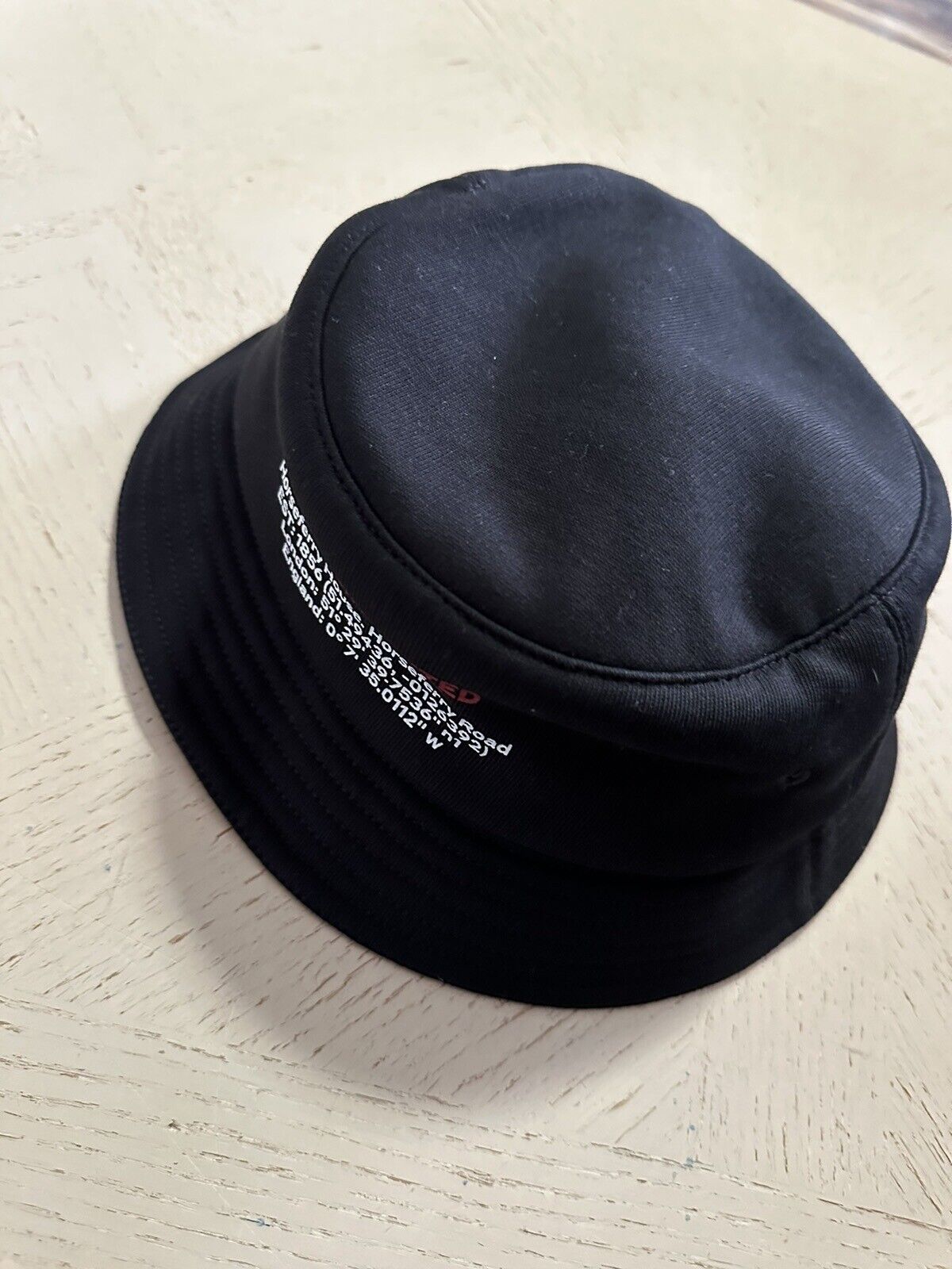 NWT Burberry Slogan-Print Bucket Hat Black Size L Italy
