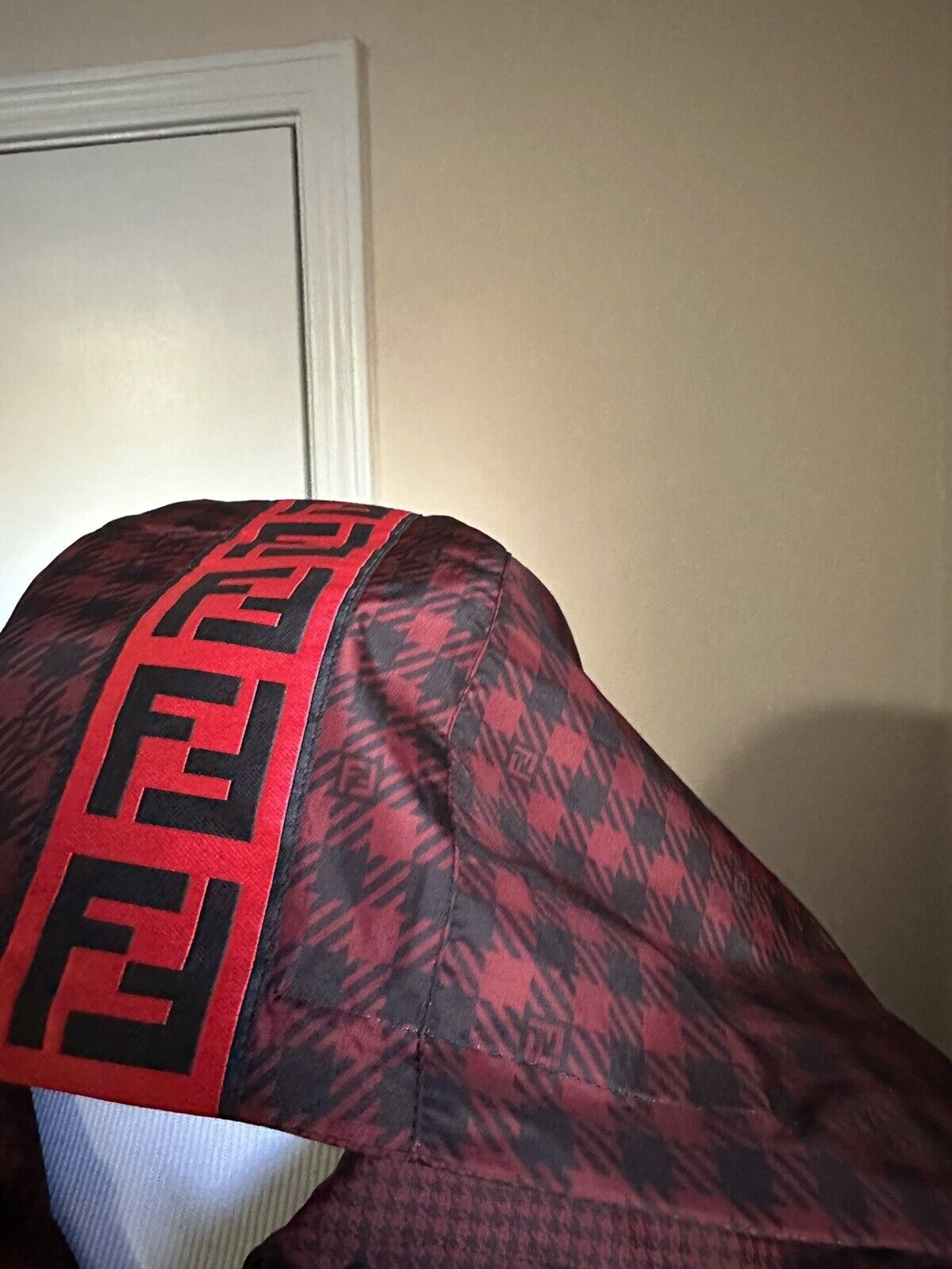 New $3290 Fendi Men’s Reversible Parka Coat Black/Red Size 40 US/50 Eu Italy