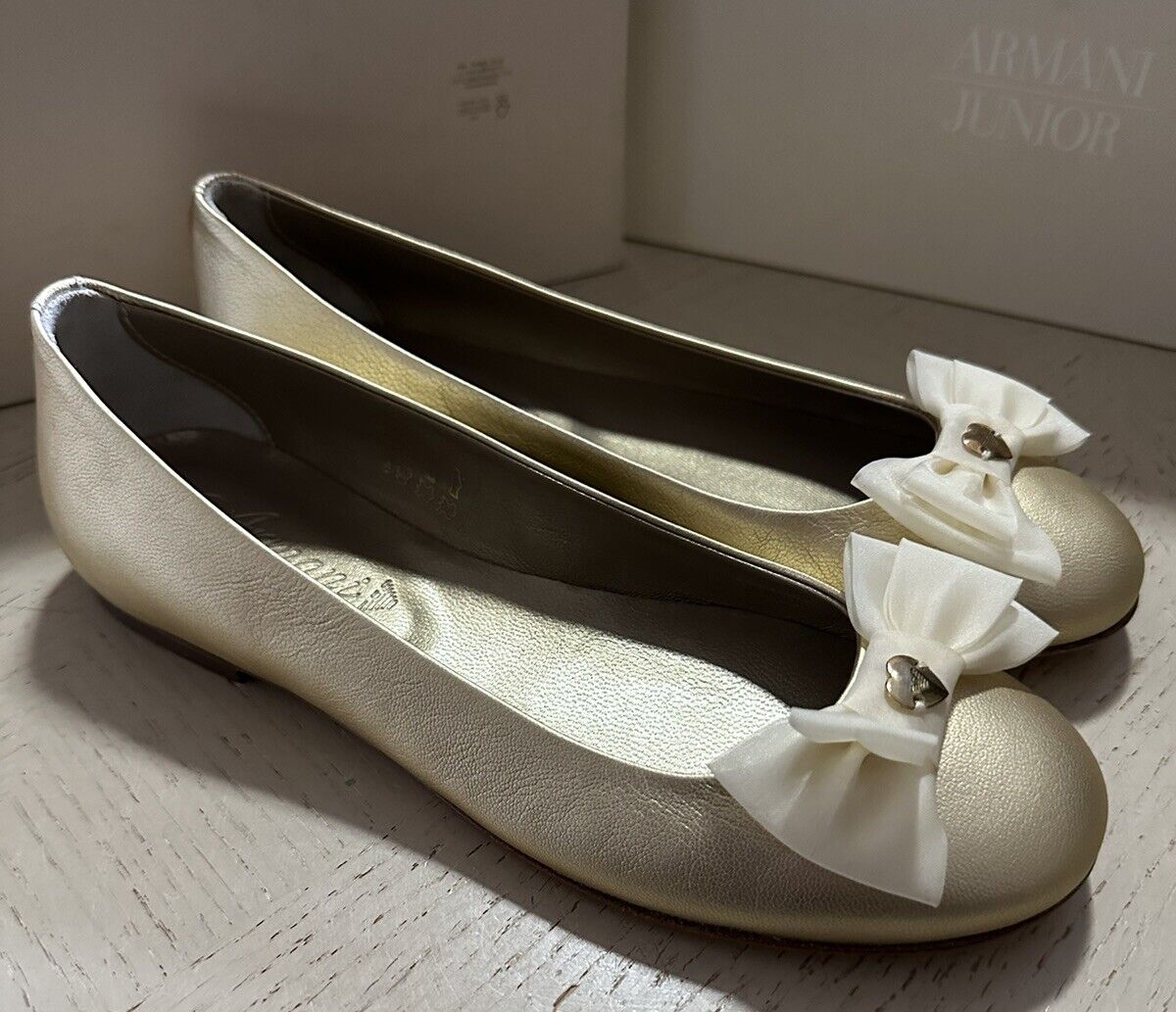 NIB Armani Junior Girls Shoes Color Gold Size 35 Eu