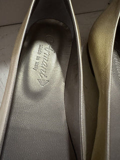 NIB Armani Junior Girls Shoes Color Gold Size 35 Eu
