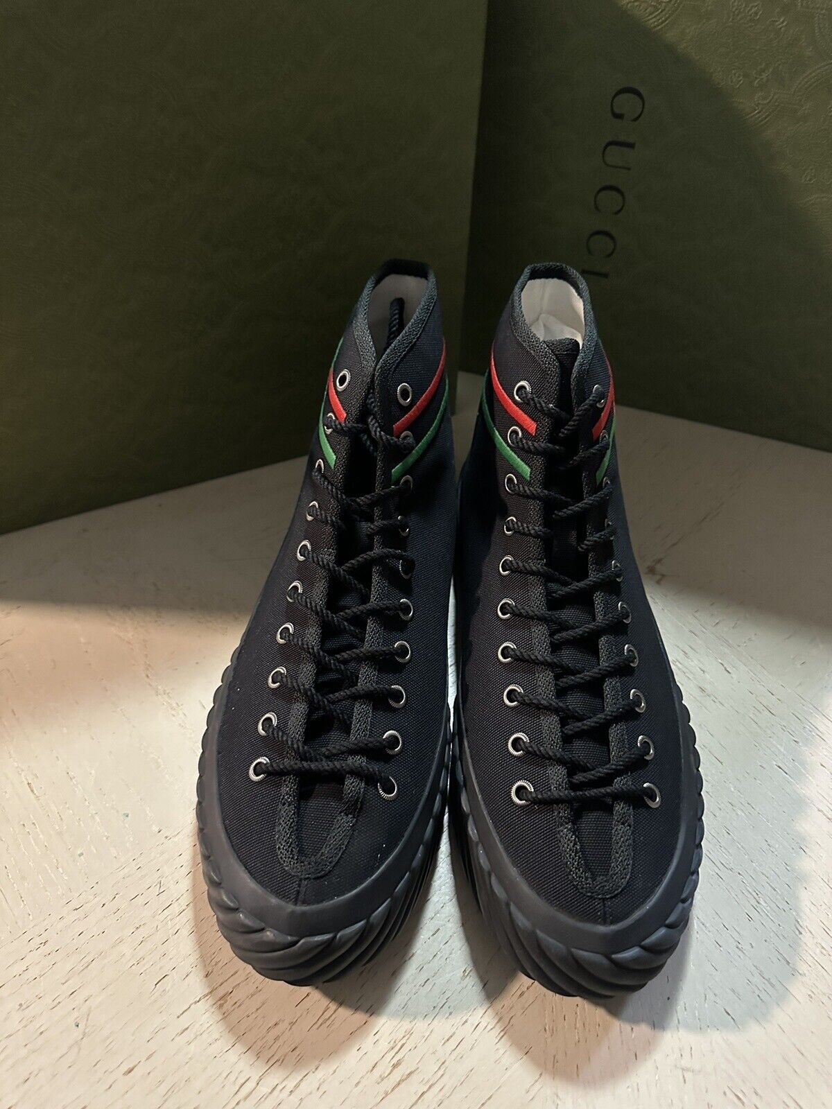 New $750 Gucci Men Canvas High-top Sneakers Black 9 US/8.5 UK 703033