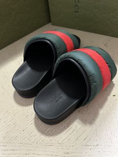 NIB Gucci Women’s Nylon Sandal Shoes Black/Green/Red 7 US ( 37 Eu ) 709320