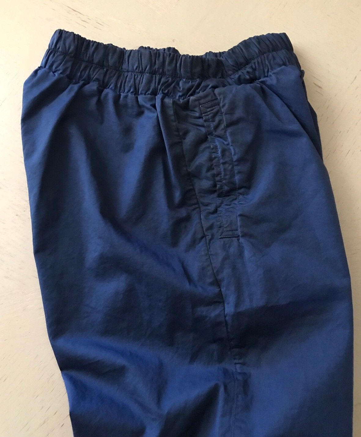 Neu mit Etikett: 590 $ Bottega Veneta Herrenhose Sporthose Blau 32 US (48 Eu) Italien