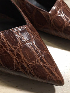 NIB $2995 Giorgio Armani Women Caiman Leather Shoes Burgundy 9 US ( 39 Eu )