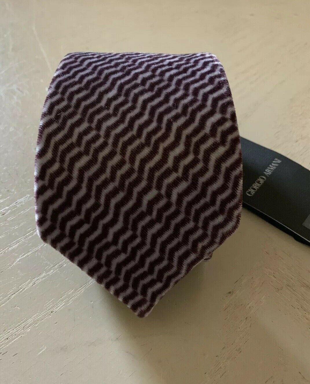 New $445 Giorgio Armani Neck Tie Purple Hand made in Italy