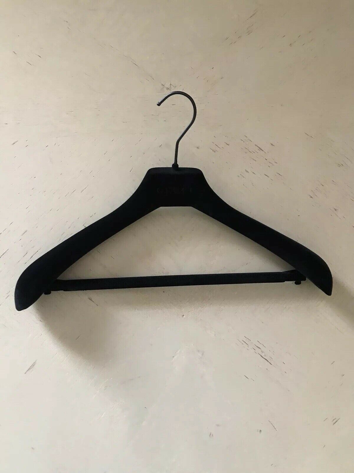 New Gucci Non-slip Black Velvet Suit  cloth Hanger