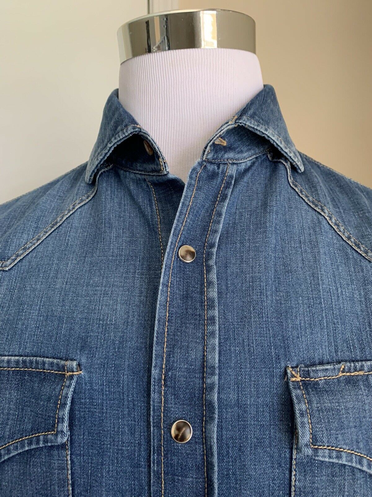 Neu mit Etikett: 795 $ Brunello Cucinelli Herrenjeans Westernhemd Leisure Fit Blau XL Italien