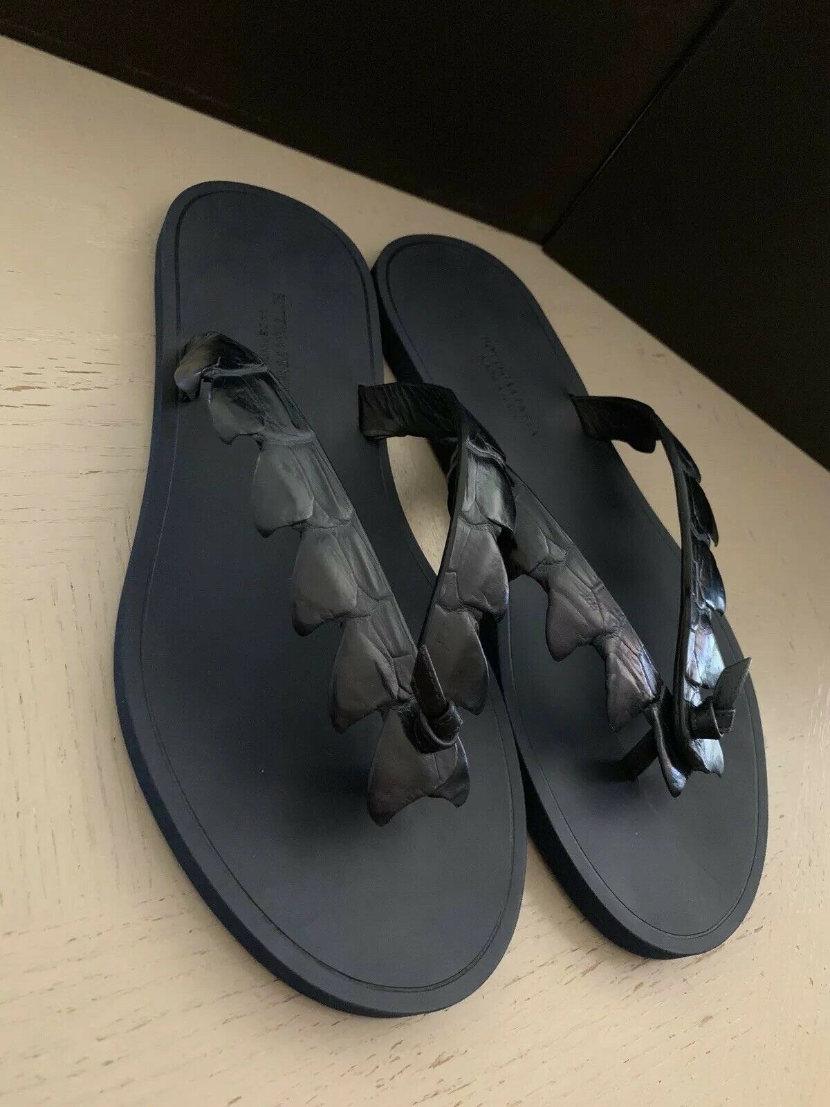 NIB $620 Bottega Veneta Men Crocodile Flip Flop Sandal Shoes DK Navy 8 US