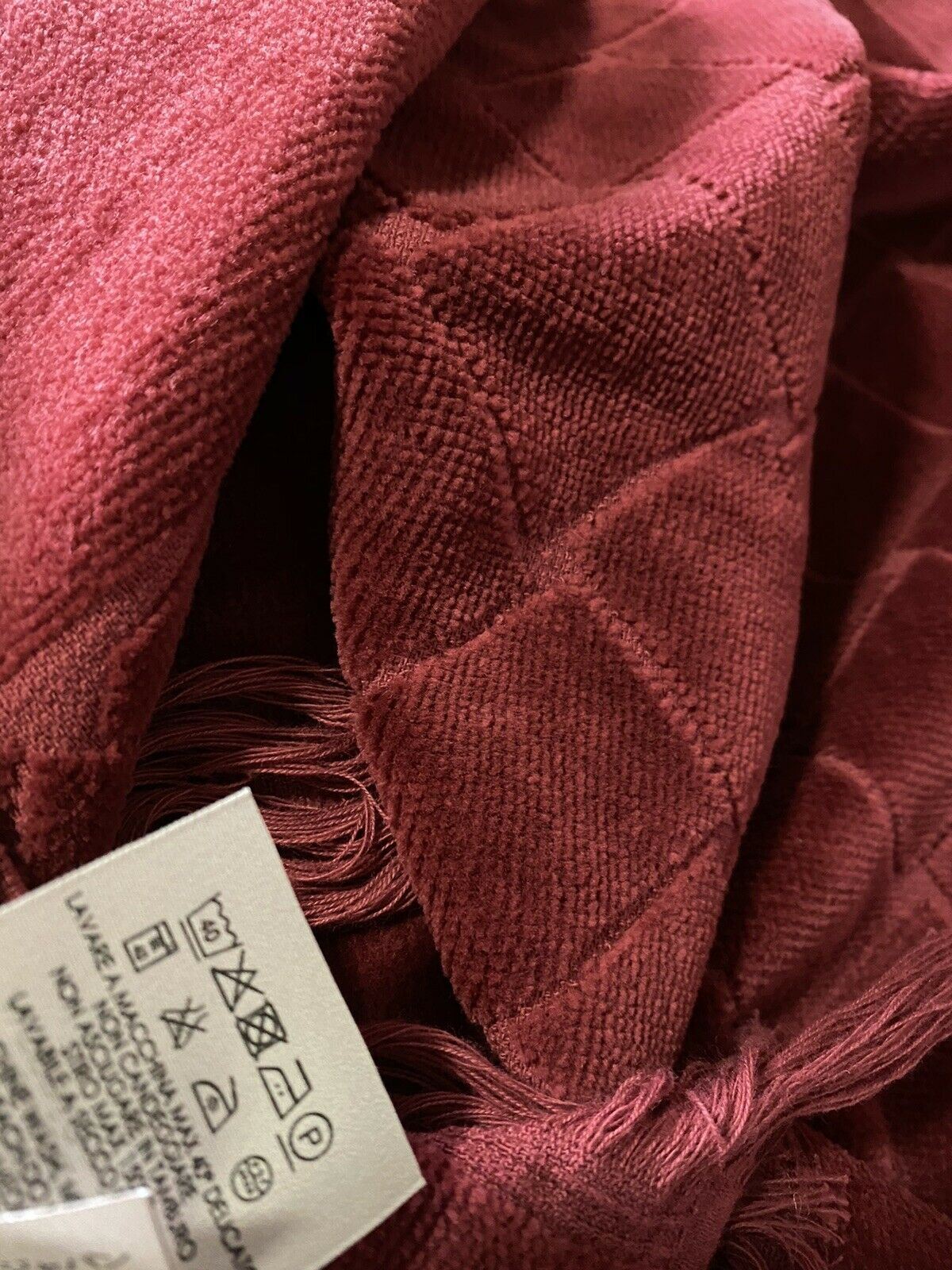 Хлопковое банное/пляжное полотенце бордового цвета Bottega Veneta, 70 x 39,5, производство Италия.