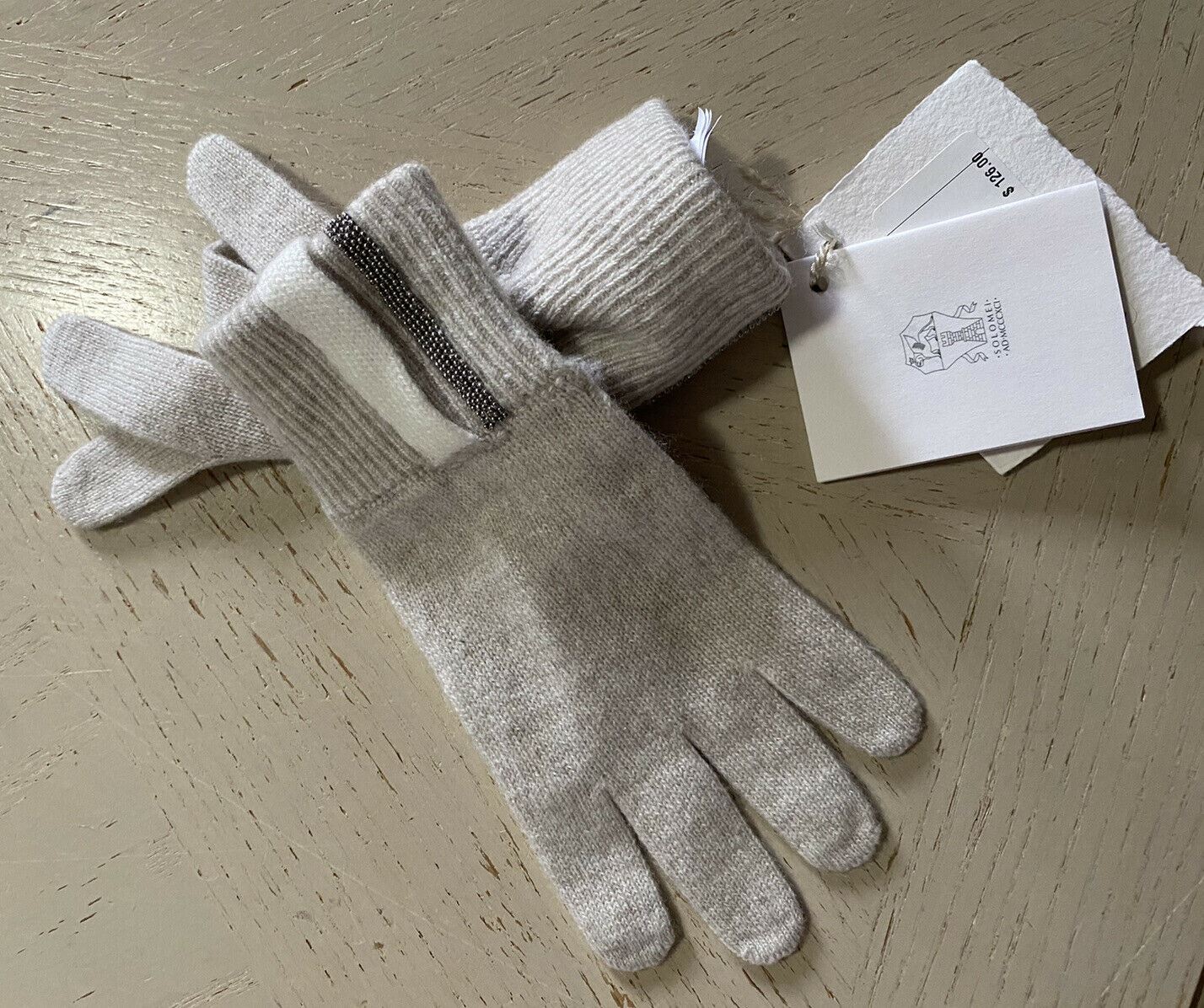 NWT Brunello Cucinelli Girl’s Cashmere Gloves Ivory Size 6 Italy