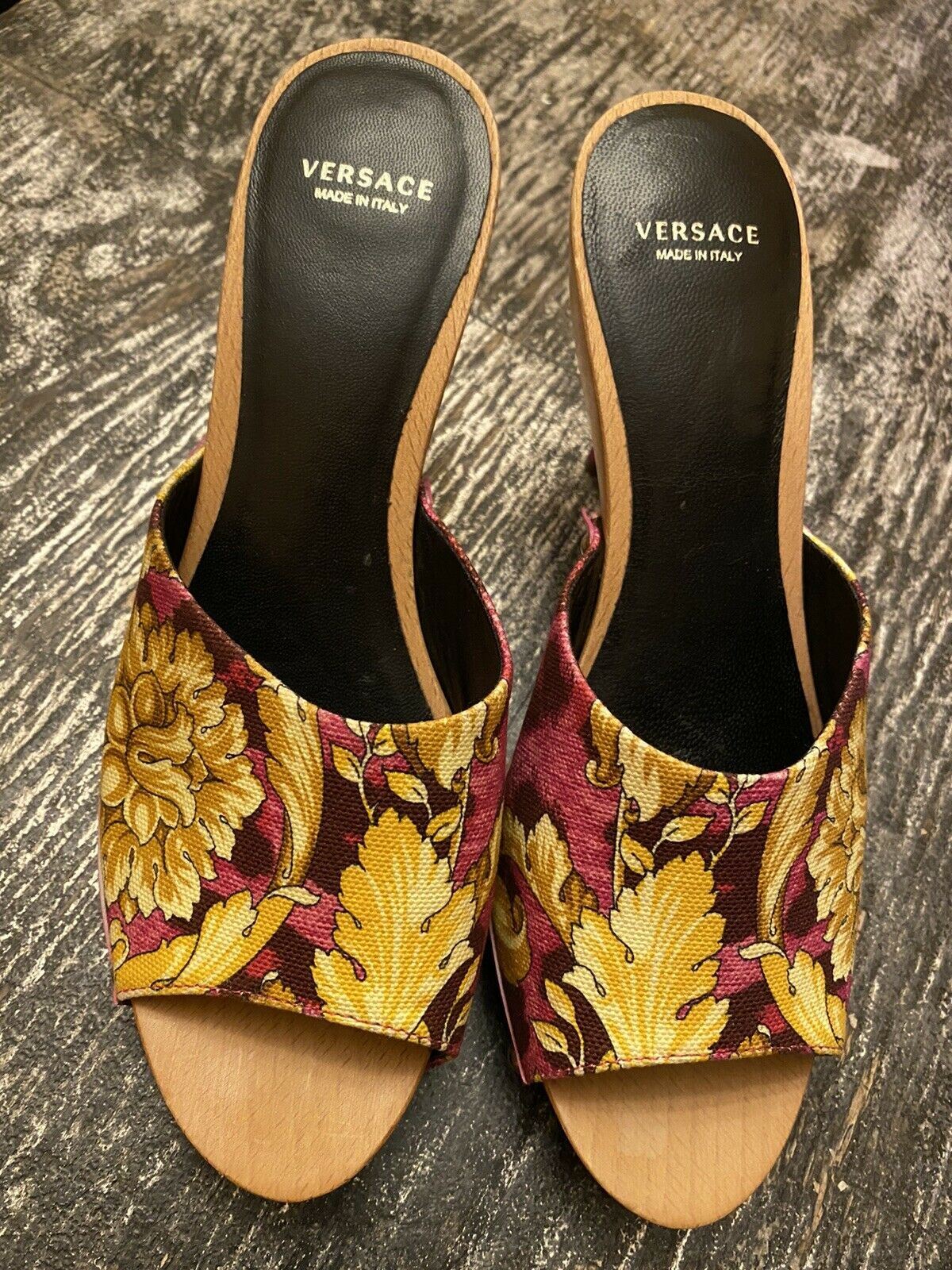 New Versace Women’s Sandal Shoes Multicolor 6 US ( 36 Eu ) Italy