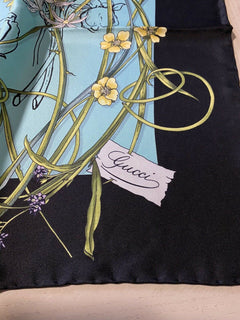 New $495 Gucci Women Flora Stage Silk shawl Scarf Black/Blue Italy