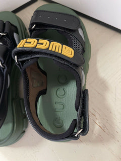 NIB $ 1100 Gucci Kinder-Leder-Sandalenschuhe Schwarz/Grün Größe 31/13 US Alter 6