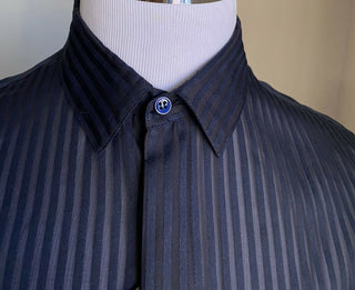 Neu mit Etikett: 1090 $ Saint Laurent Herrenhemd aus Seide/Baumwolle, Marineblau, Größe 40/15 3/4, Italien