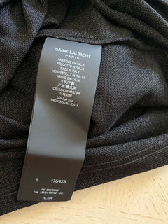 Neu mit Etikett: Saint Laurent YSL bedrucktes Herren-Poloshirt, Schwarz, Größe S, Italien