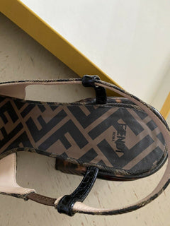 950 $ Fendi Damen Leder/Canvas FF Monogram Sandale Braun 9 US/39 Eu