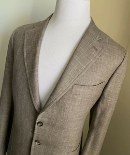 Neu mit Etikett: 3700 $ Isaia Herren-Jackenblazer Hellbraun 46R US (56R Eu) Italien