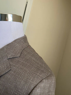 Neu mit Etikett: 3700 $ Isaia Herren-Jackenblazer Hellbraun 46R US (56R Eu) Italien