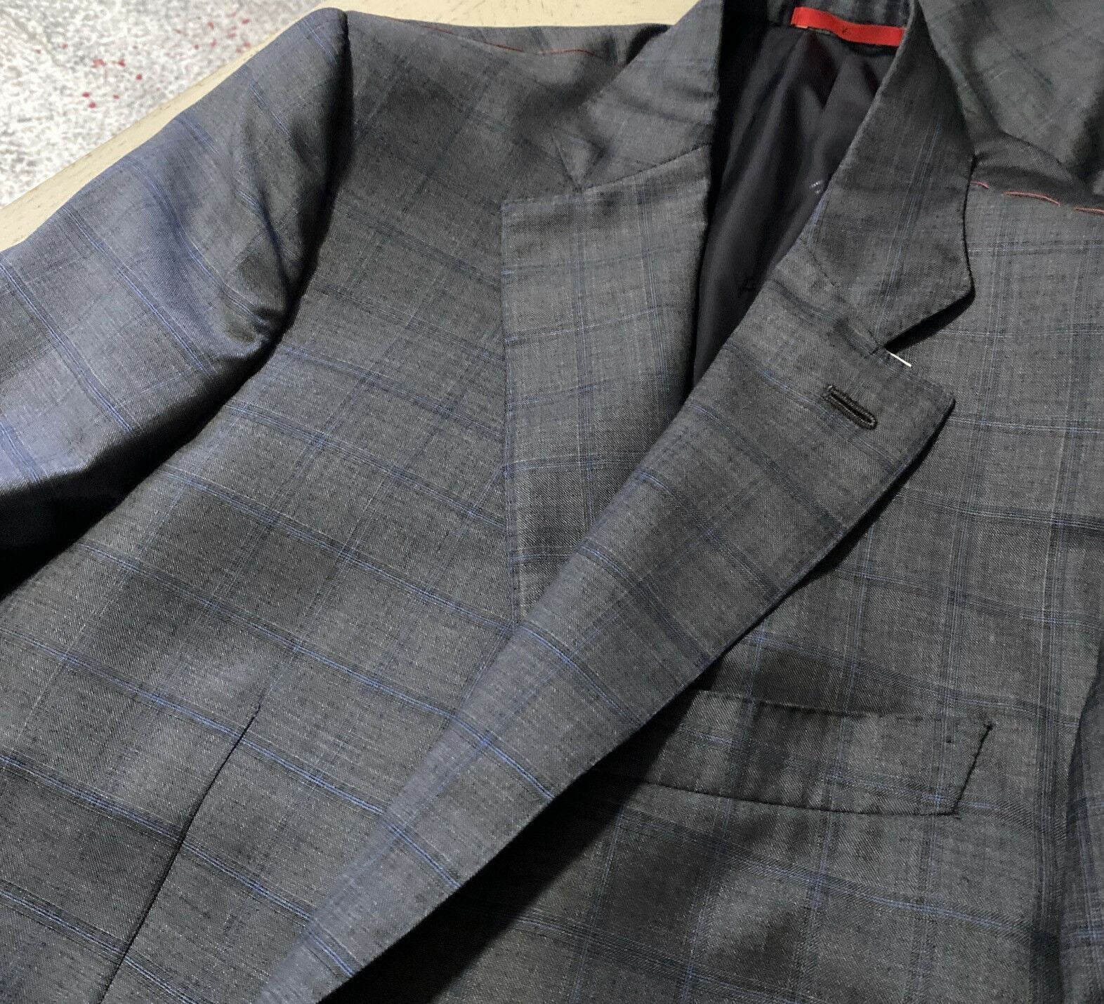 New $4995 ISAIA Wool/Silk Suit DK Gray 42R US ( 52R Eu ) Italy
