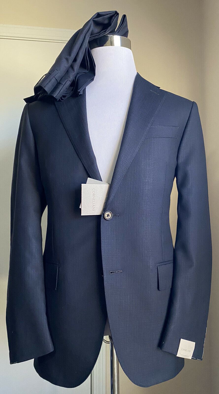 Neu $2195 Corneliani Herrenanzug aus Wolle/Seide Dunkelblau 38R US (48R Eu) Italien