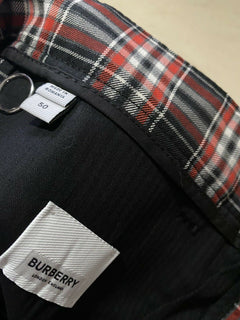 NWT $550 Burberry Men’s Short pants Black/Red Size 34 US ( 50 Eu )