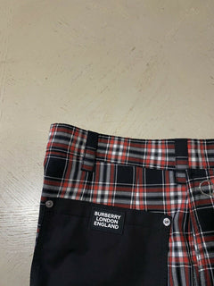 NWT $550 Burberry Men’s Short pants Black/Red Size 36 US ( 52 Eu )