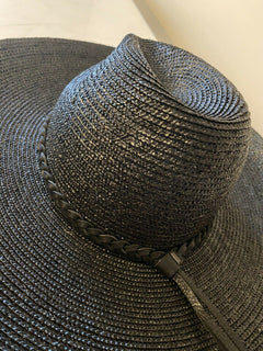 Neu mit Etikett: 895 $ Saint Laurent Herren-Strohhut Schwarz/Silber M