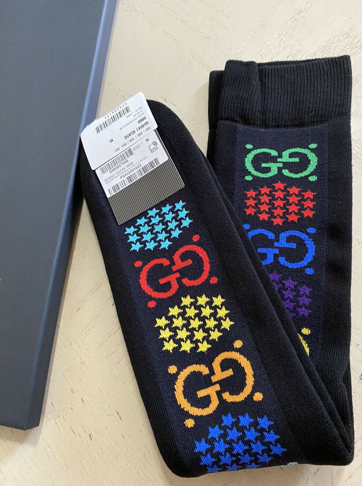 Neu mit Etikett: Gucci GG-Monogramm-Socken, Schwarz/Rot/Blau/Gelb, Größe M, Italien