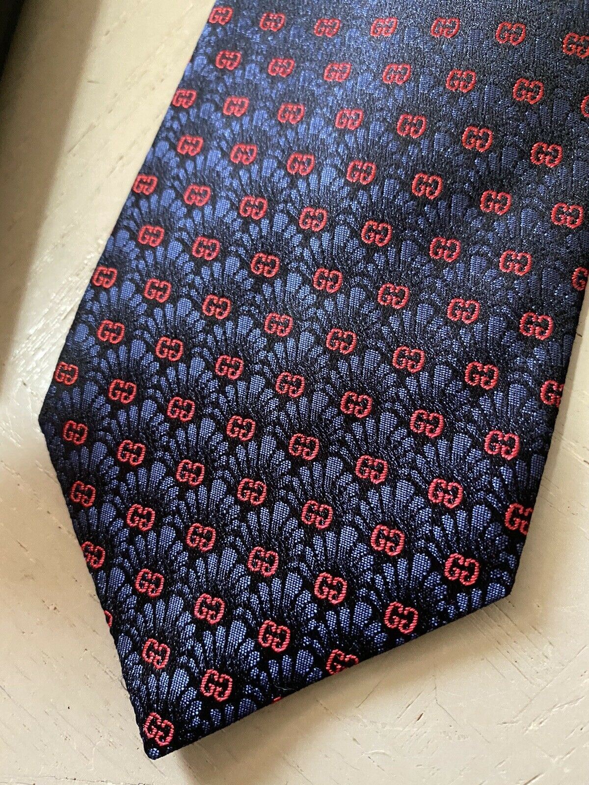 Neue Gucci Herren-Krawatte mit GG-Monogramm, Blau/Rot, hergestellt in Italien
