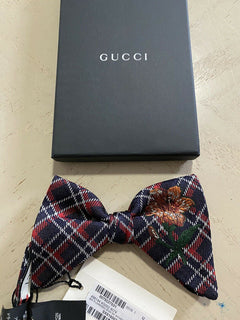 Neue Fliege aus 100 % Seide von Gucci, Grün/Blau/Rot, hergestellt in Italien