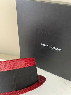 Neu mit Etikett: Saint Laurent kleiner Bootsfahrerhut in mattem Strohrot, S Italien