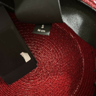 Neu mit Etikett: Saint Laurent kleiner Bootsfahrerhut in mattem Strohrot, S Italien