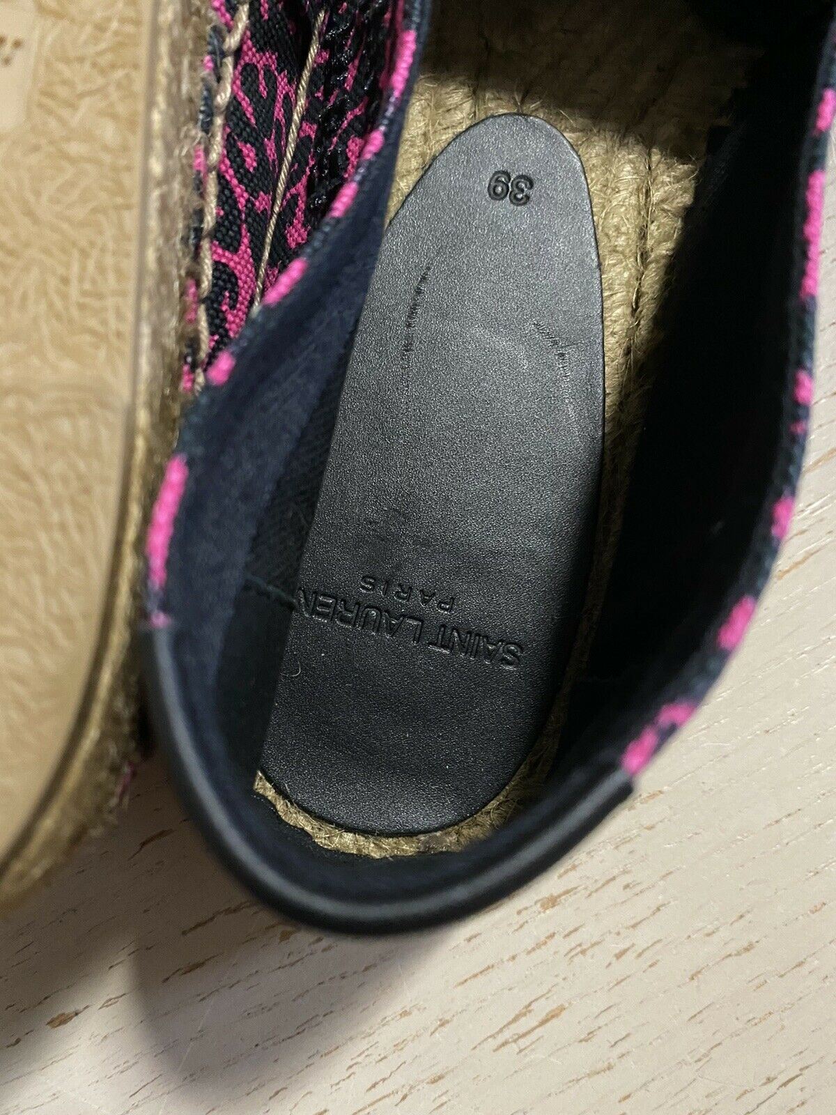 NIB Saint Laurent Flache Espadrille-Schuhe mit Leopardenmuster für Damen, Rot/Schwarz, 9 US/39 Eu