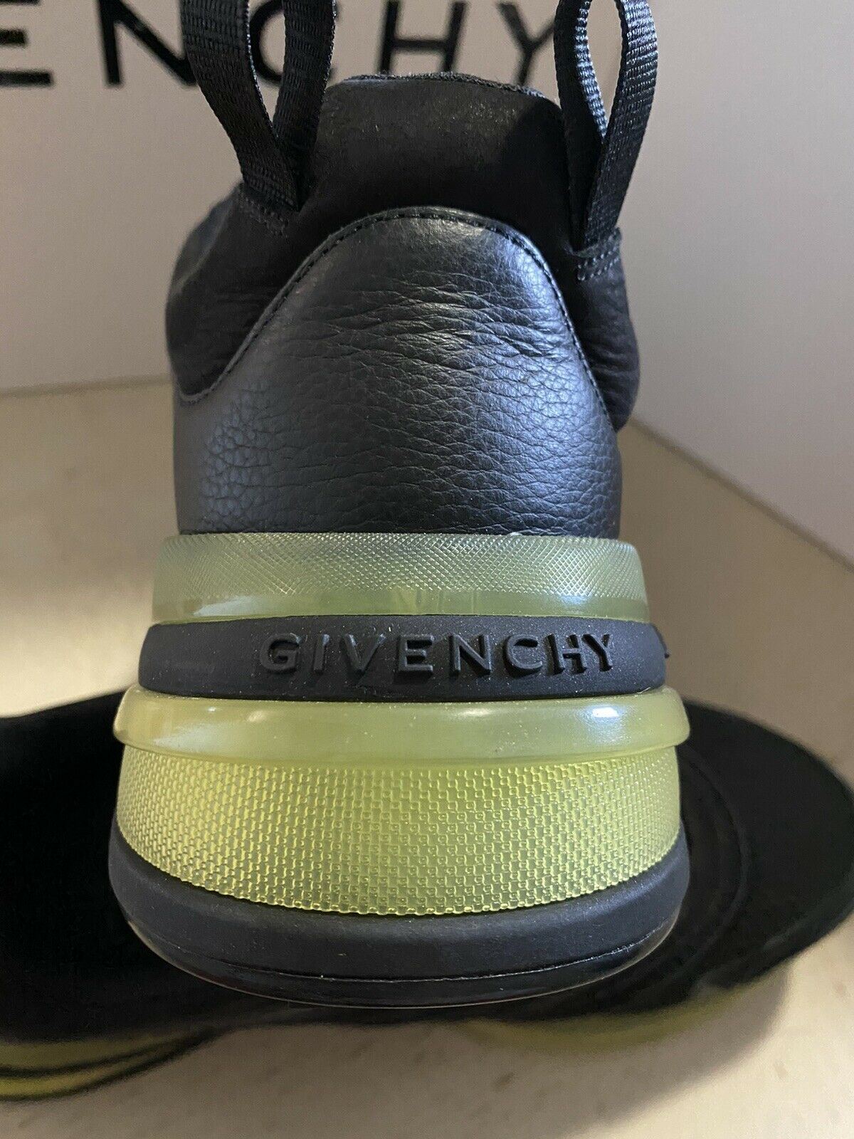 NIB $ 975 Givenchy Damen Sneakers Schuhe Schwarz 10 US/40 Eu Italien