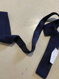 Neue strukturierte Seidenkrawatte von Brunello Cucinelli für 280 US-Dollar, Marineblau, Italien