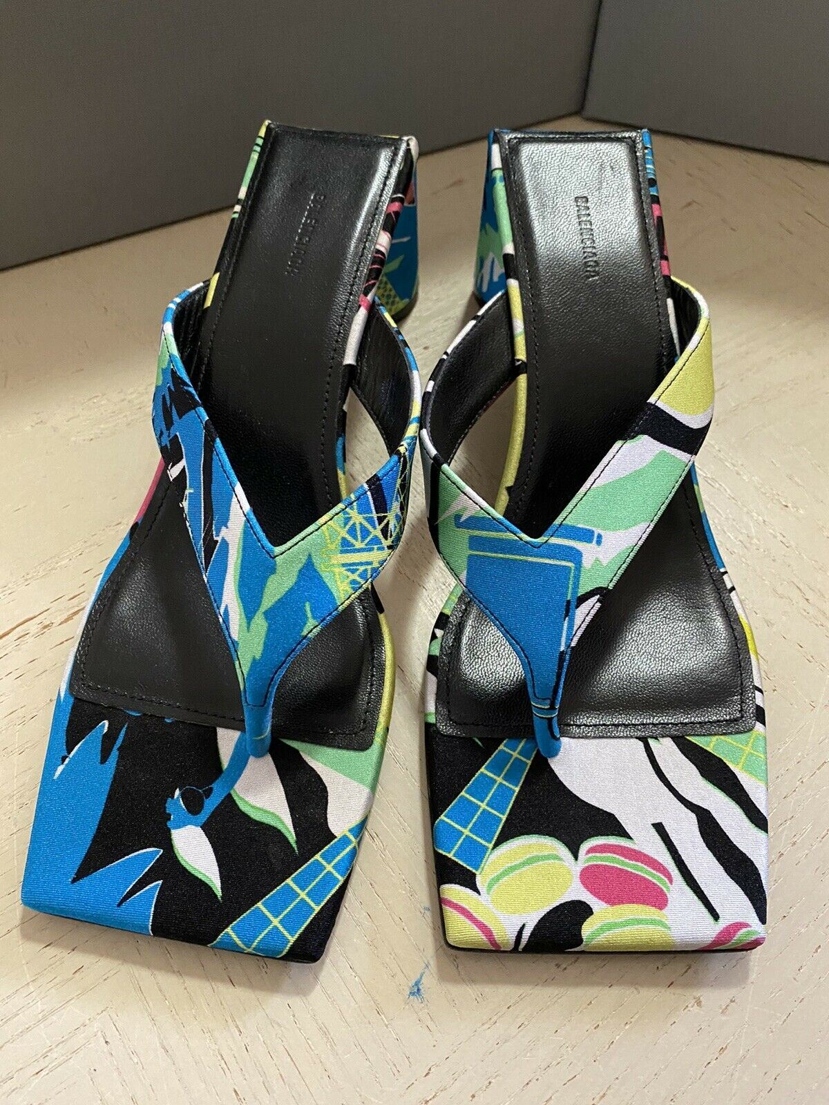 NIB 750 $ Balenciaga Double Square Print Thong Sandal Schuhe Schwarz/Blau 8 US/38Eu