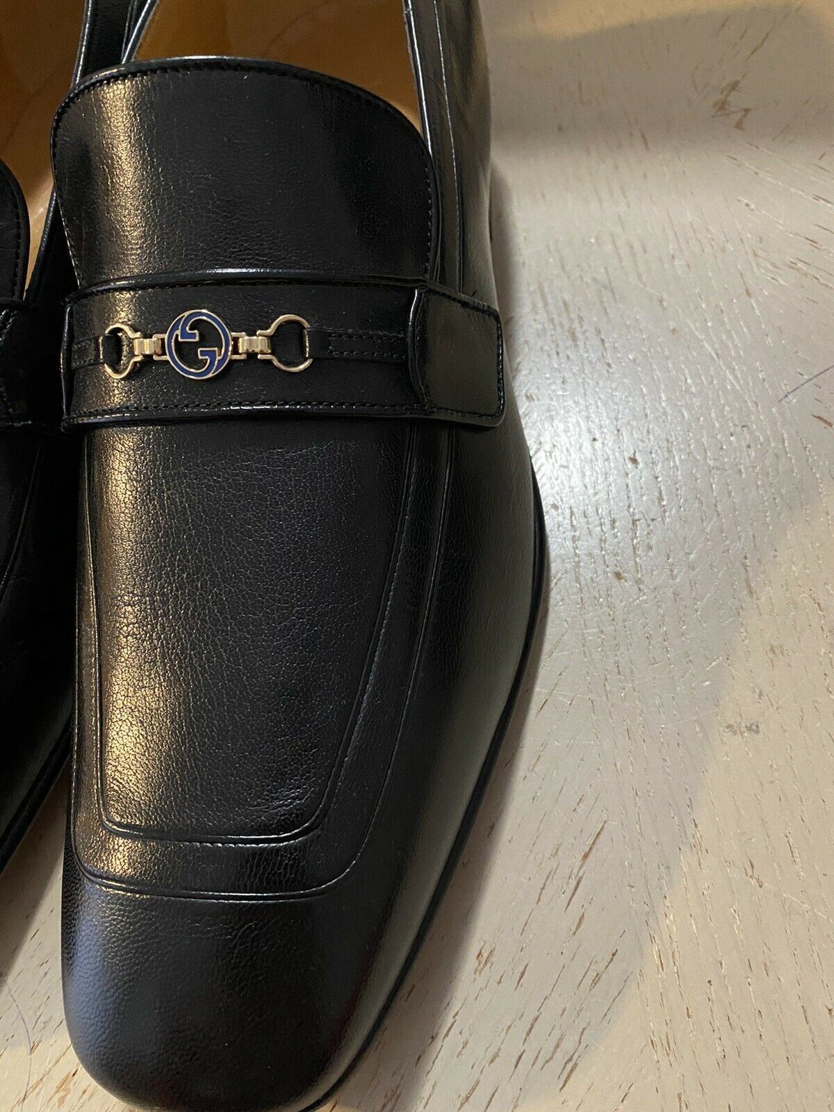 Neue Gucci Herren-Slipper aus Leder mit GG-Monogramm, Schwarz, 9 US (8 UK), Italien