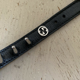 Neu mit Etikett: Gucci-Lederarmband mit Nietenmotiv in Schwarz – Spike