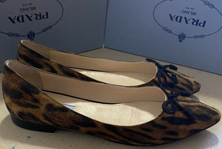 NIB $ 620 PRADA Damen-Ballerinas aus Wildleder mit Leopardenmuster, 9 US/39 Eu, Italien