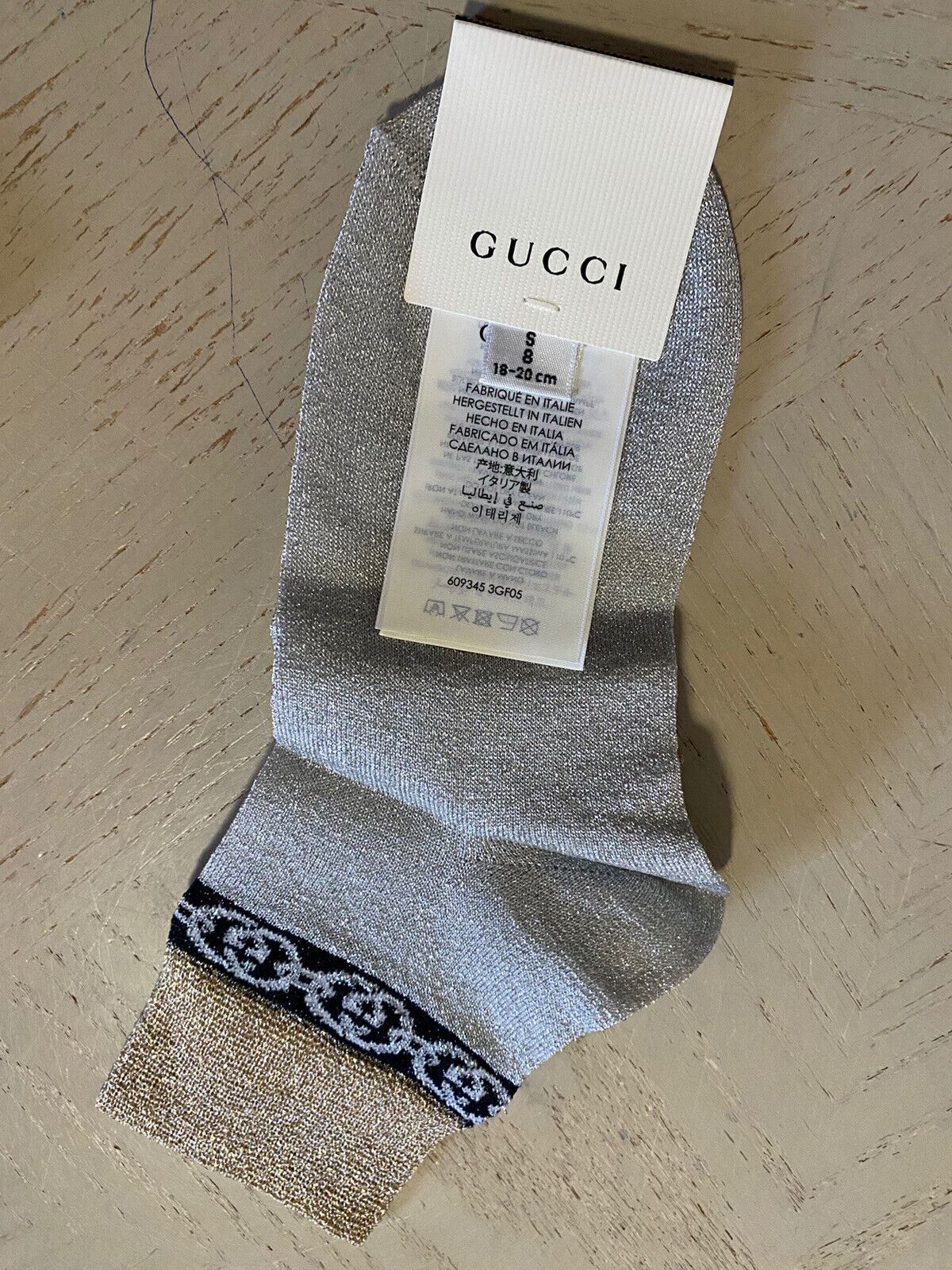 Neu mit Etikett: Gucci Mini griechische Socken mit Gucci-Monogramm, Silber/Gold, Größe S, Italien