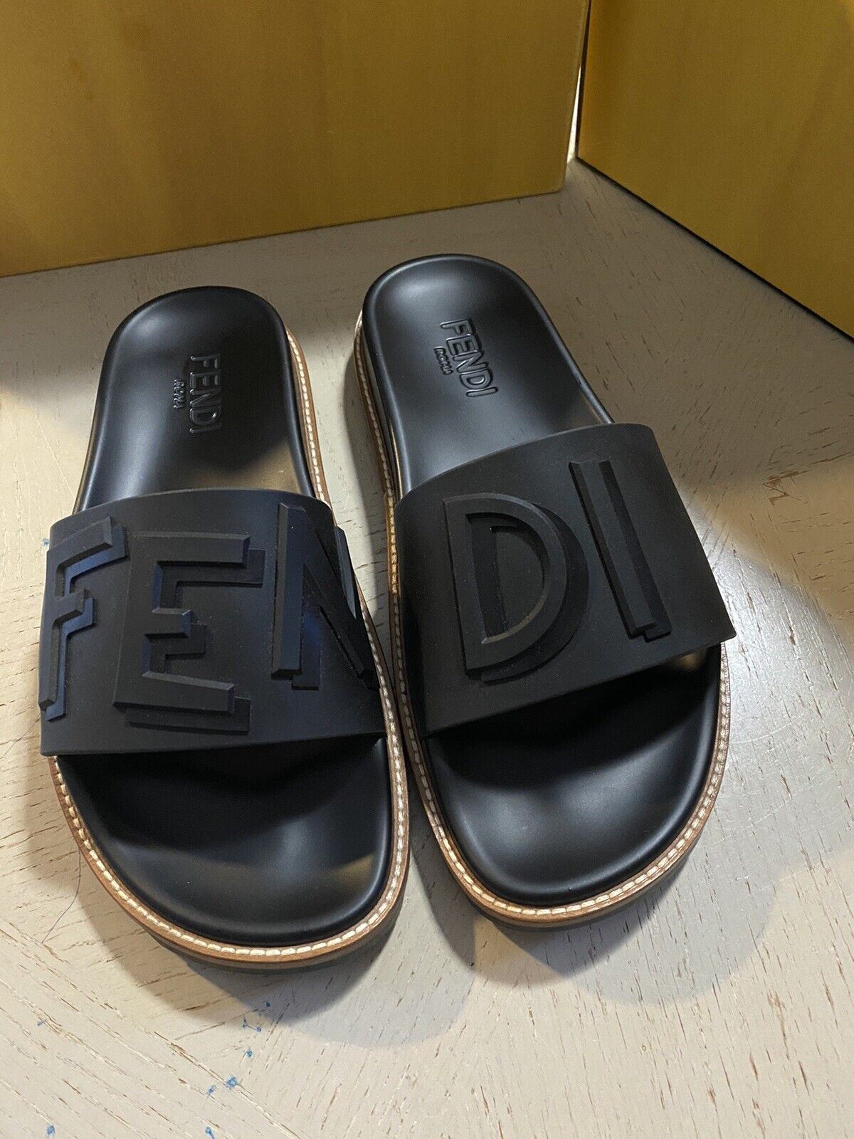 NIB Fendi Herren Logo geprägte Slide Sandalen Schwarz 8 US/7 UK Italien